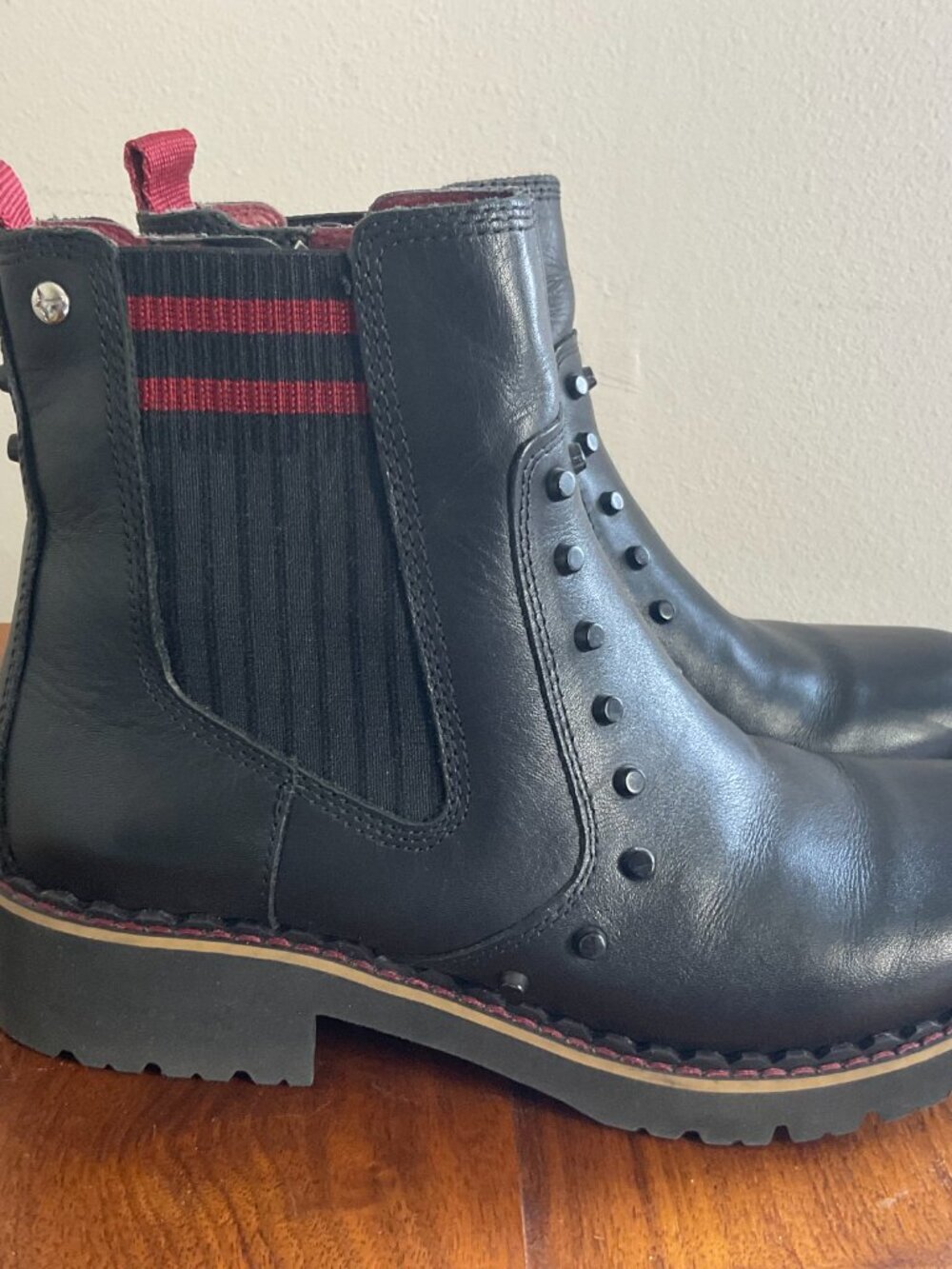 Pikolinos Vicar Water Repellent Studded Leather Chelsea Boots Black Size 37 - Picture 2 of 6